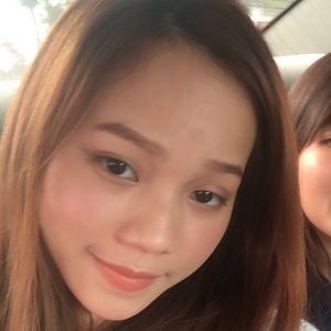 Meet your Posher, Chloe